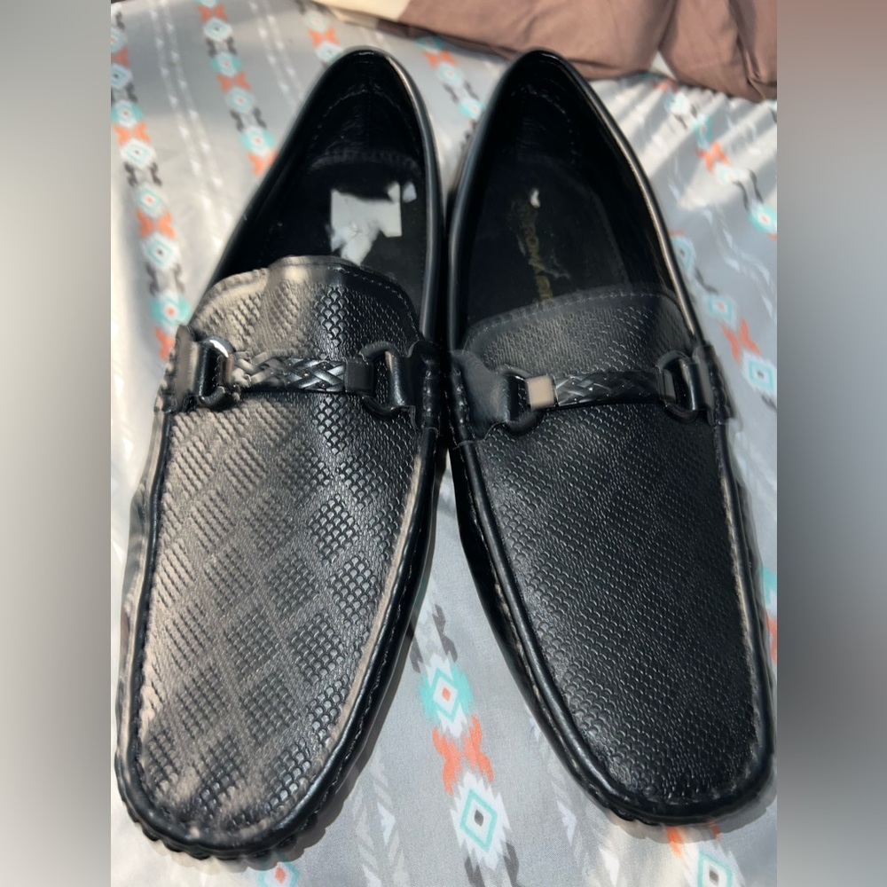 SIZE 11 ROMARIO FAUX LEATHER LOAFERS BLACK DRESS SHOES NEVER WORN!!